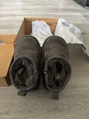 Classic ultra mini Uggs